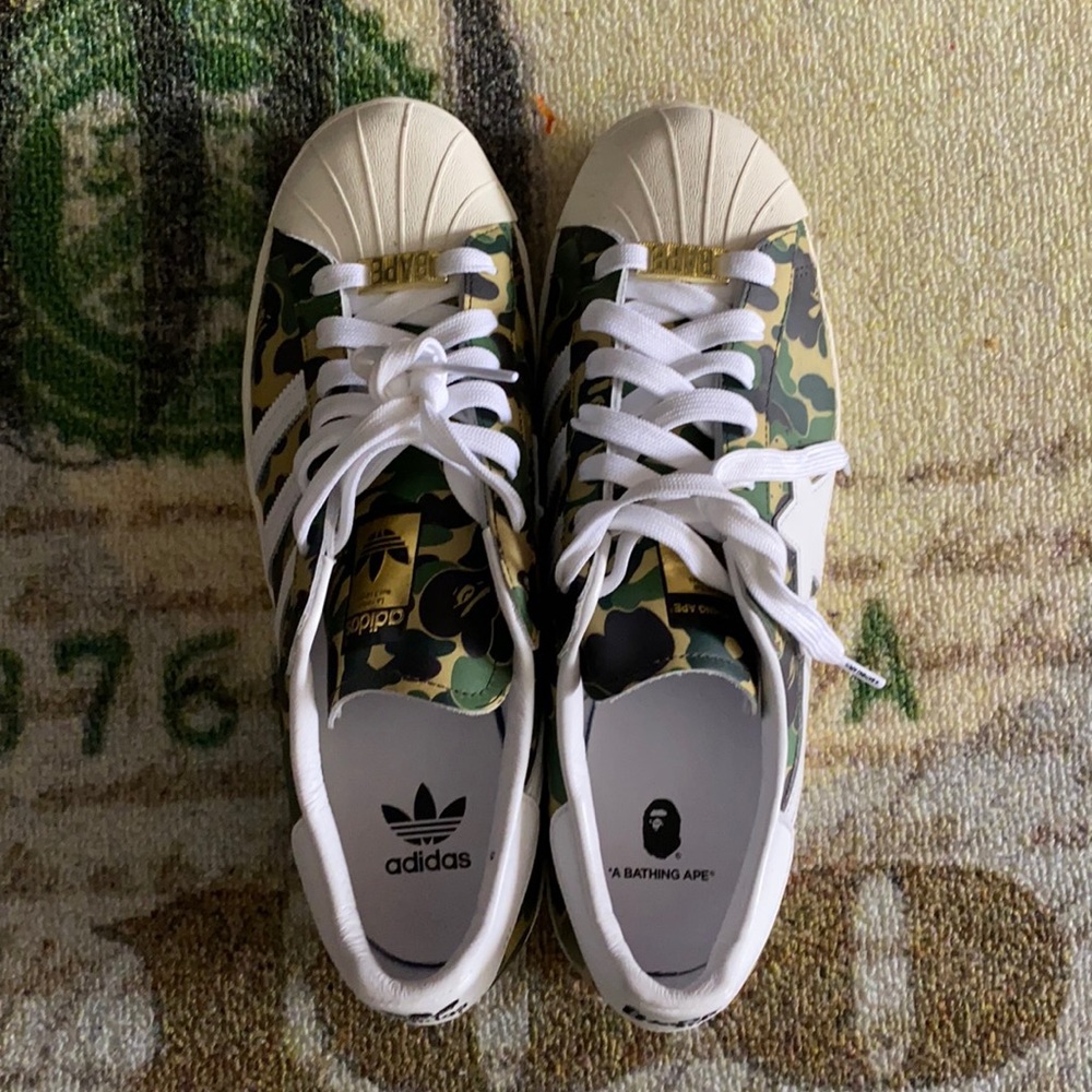 Bape Adidas Superstars (size10(